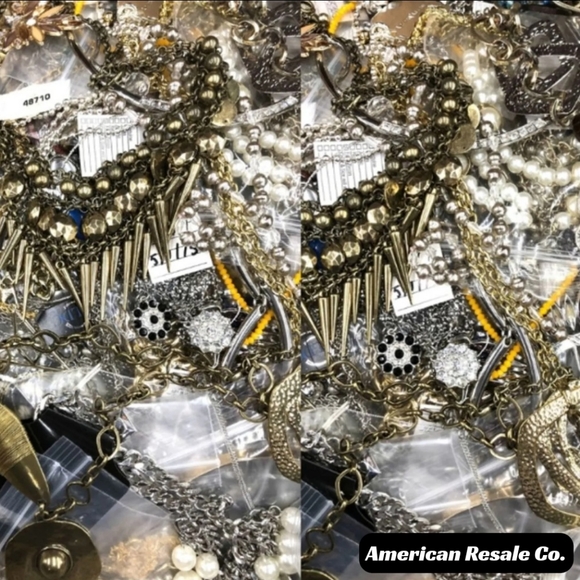 5 lbs Jewelry Lot-Some Good Some Broken-Necklaces,Bracelets,Earrings-All Metal - Picture 6 of 8